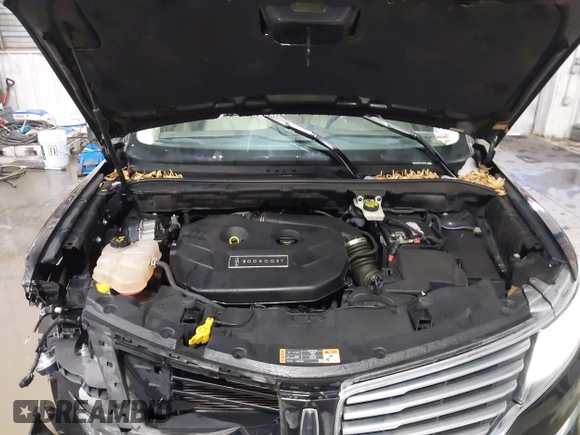 2015 Lincoln MKC with VIN 5LMCJ1A98FUJ10348, listed as a IAAI auction lot 41566416 with 133,035 mi miles and . Bid and sale history available at DreamBid. Image 10.