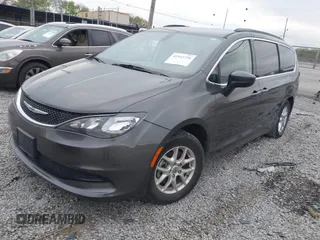 2021 Chrysler Voyager LXi z VIN 2C4RC1DG5MR511890, wystawiony jako IAAI lot #41923750 z przebiegiem 103 761 mil mil oraz . Historia ofert i sprzedaży dostępna na DreamBid. Obrazek 17.