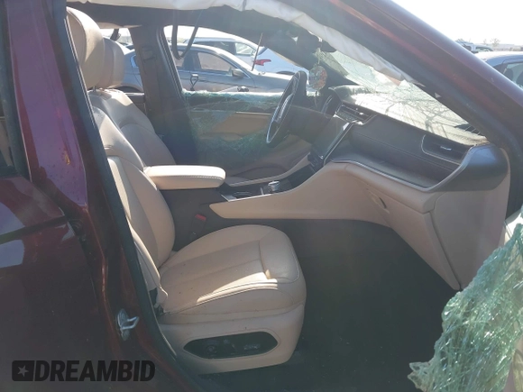 2024 Jeep Grand Cherokee Limited with VIN 1C4RJKBG2R8934671, listed as a IAAI auction lot 41983768 with 16,944 mi miles and . Bid and sale history available at DreamBid. Image 5.