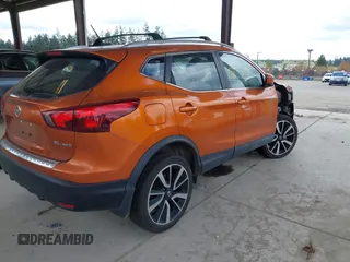 2017 Nissan Rogue Sport SL with VIN JN1BJ1CR7HW106222, listed as a IAAI auction lot 42085022 with 87,389 mi miles. Bid and sale history available at carsss.com. Image 4.