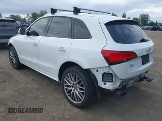 2017 Audi Q5 Premium Plus z VIN WA1M2AFP3HA085759, wystawiony jako IAAI lot #42561637 z przebiegiem 77 515 mil mil oraz . Historia ofert i sprzedaży dostępna na DreamBid. Obrazek 3.