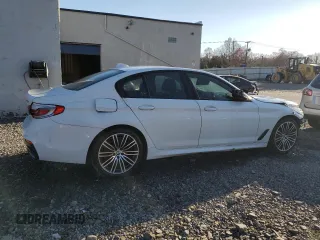 2019 BMW 5 Series 540i xDrive with VIN WBAJE7C59KWW14855, listed as a Copart auction lot 49840104 with 61,705 mi miles and Salvage title. Bid and sale history available at DreamBid. Image 3.