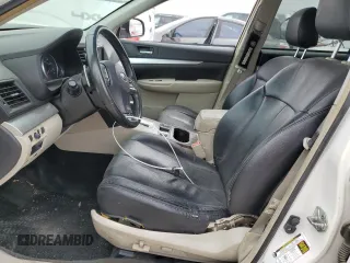 2013 Subaru Outback Premium z VIN 4S4BRCCC2D3240463, wystawiony jako Copart lot #53170745 z przebiegiem 107 462 mil mil oraz Szkoda całkowita • Salvage title. Historia ofert i sprzedaży dostępna na DreamBid. Obrazek 7.