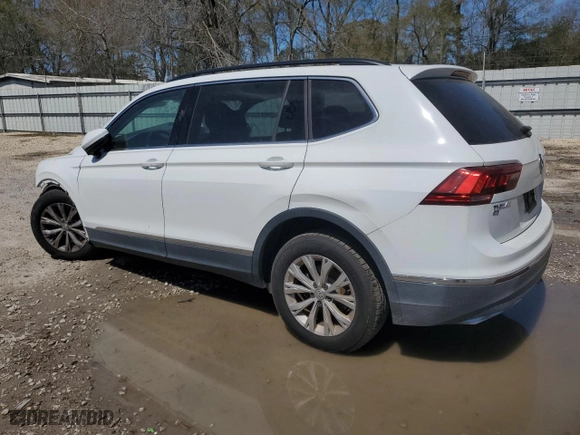 2018 Volkswagen Tiguan SEL with VIN 3VV3B7AX9JM167744, listed as a Copart auction lot 49020105 with 41,455 mi miles and Salvage Title. Bid and sale history available at carsss.com. Image 2.