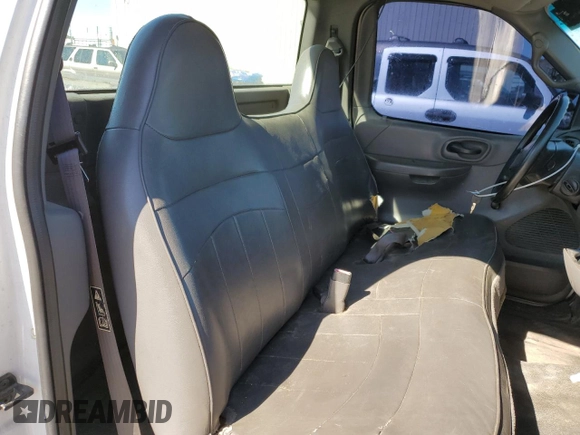 2001 Ford F-150 XL z VIN 1FTZF17231NA07581, wystawiony jako Copart lot #50421255 z przebiegiem 316 753 mil mil oraz Szkoda całkowita • Salvage title. Historia ofert i sprzedaży dostępna na DreamBid. Obrazek 10.