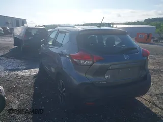 2019 Nissan Kicks SV z VIN 3N1CP5CU0KL550487, wystawiony jako IAAI lot #42130893 z przebiegiem 57 445 mil mil oraz . Historia ofert i sprzedaży dostępna na DreamBid. Obrazek 3.