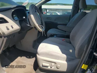 2012 Toyota Sienna LE AAS с VIN 5TDKK3DC8CS223994, выставлен на аукционе Copart как лот 58837905 с пробегом 190 814 миль миль и Списание • Salvage title. История ставок и продаж доступна на DreamBid. Изображение 7.