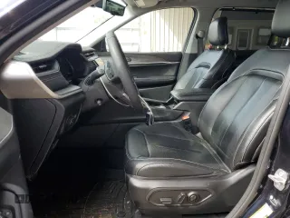 2023 Jeep Grand Cherokee Limited с VIN 1C4RJKBG0P8777073, выставлен на аукционе Copart как лот 57216465 с пробегом 28 734 миль миль и Списание • Salvage title. История ставок и продаж доступна на DreamBid. Изображение 7.
