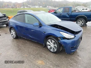 2020 Tesla Model Y Long Range with VIN 5YJYGDEF8LF005746, listed as a IAAI auction lot 40845718 with 30,342 mi miles and . Bid and sale history available at DreamBid. Image 1.