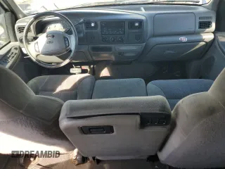 2000 Ford Excursion Special Serv z VIN 1FMNU40LXYEA64231, wystawiony jako Copart lot #50645995 z przebiegiem 218 047 mil mil oraz Czysty tytuł • Clean title. Historia ofert i sprzedaży dostępna na DreamBid. Obrazek 8.