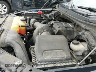 2018 Ford F-150 XLT z VIN 1FTEX1EP7JKF28136, wystawiony jako IAAI lot #43218361 z przebiegiem 105 657 mil mil oraz . Historia ofert i sprzedaży dostępna na DreamBid. Obrazek 21.