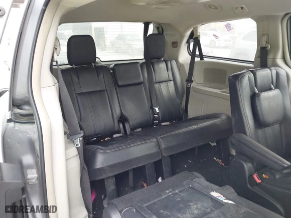 2014 Chrysler Town & Country Touring with VIN 2C4RC1BG8ER218358, listed as a IAAI auction lot 41412291 with 142,403 mi miles. Bid and sale history available at carsss.com. Image 8.