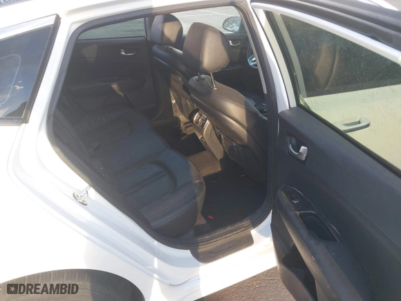 2019 Kia Optima EX with VIN 5XXGU4L14KG302388, listed as a IAAI auction lot 40636313 with 135,095 mi miles. Bid and sale history available at carsss.com. Image 8.