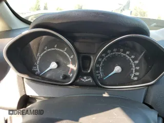 2019 Ford Fiesta SE z VIN 3FADP4BJ4KM106189, wystawiony jako Copart lot #57913315 z przebiegiem Nie podano mil oraz Szkoda całkowita • Salvage title. Historia ofert i sprzedaży dostępna na DreamBid. Obrazek 9.