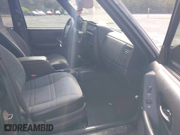2001 Jeep Cherokee Sport with VIN 1J4FF48S01L623618, listed as a IAAI auction lot 42508808 with Not provided miles and . Bid and sale history available at DreamBid. Image 5.