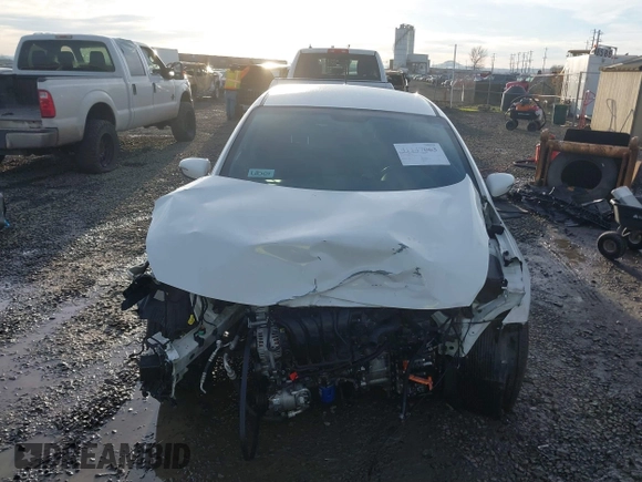 2018 Kia Forte5 LX with VIN KNAFK5A85J5772713, listed as a IAAI auction lot 41147063 with 119,726 mi miles. Bid and sale history available at carsss.com. Image 13.