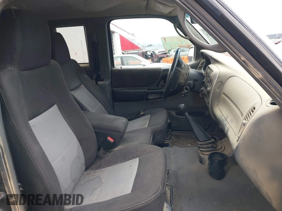 2005 Ford Ranger XL with VIN 1FTZR15E05PA64190, listed as a IAAI auction lot 41646065 with 213,397 mi miles. Bid and sale history available at carsss.com. Image 5.