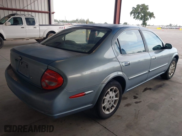 2000 Nissan Maxima GXE z VIN JN1CA31D1YT727156, wystawiony jako IAAI lot #42145772 z przebiegiem 208 427 mil mil oraz . Historia ofert i sprzedaży dostępna na DreamBid. Obrazek 4.