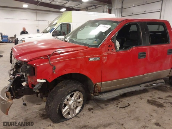 2004 Ford F-150 XLT with VIN 1FTPW14564KB82662, listed as a IAAI auction lot 41254900 with 194,734 mi miles. Bid and sale history available at carsss.com. Image 6.