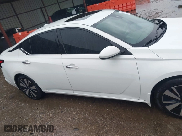 2019 Nissan Altima SV with VIN 1N4BL4DVXKC214904, listed as a IAAI auction lot 42162093 with 294,733 mi miles and . Bid and sale history available at DreamBid. Image 14.