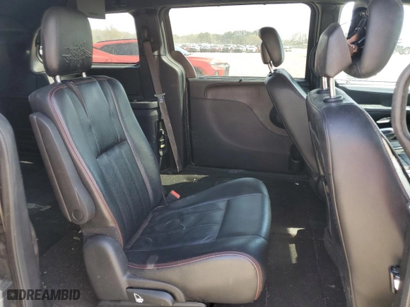 2018 Dodge Grand Caravan GT with VIN 2C4RDGEG8JR326131, listed as a Copart auction lot 49923155 with 146,665 mi miles and Salvage Title. Bid and sale history available at carsss.com. Image 11.