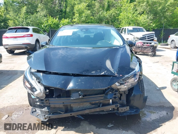 2024 Nissan Versa SR z VIN 3N1CN8FV7RL916970, wystawiony jako IAAI lot #42451275 z przebiegiem 22 324 mil mil oraz . Historia ofert i sprzedaży dostępna na DreamBid. Obrazek 6.