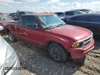 1997 Chevrolet S-10 LS with VIN 1GCCS19W6VK124077, listed as a Copart auction lot 61574074 with 201,171 mi miles and Salvage Title. Bid and sale history available at DreamBid. Image 4.