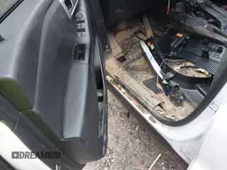 2020 Ford Police Interceptor Utility z VIN 1FM5K8AB8LGD07809, wystawiony jako IAAI lot #41888266 z przebiegiem 39 927 mil mil oraz . Historia ofert i sprzedaży dostępna na DreamBid. Obrazek 12.