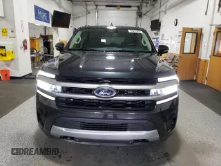 2024 Ford Expedition Max XLT with VIN 1FMJK1J86REA81784, listed as a Copart auction lot 53760615 with 2,233 mi miles and Clean Title. Bid and sale history available at DreamBid. Image 5.