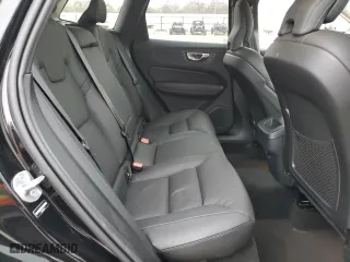 2025 Volvo XC60 Plus with VIN YV4M12RC3S1093906, listed as a Copart auction lot 44170915 with 3,176 mi miles and Clean Title. Bid and sale history available at carsss.com. Image 11.