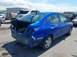 2017 Nissan Versa Sedan SV with VIN 3N1CN7AP2HL812470, listed as a IAAI auction lot 36849633 with 113,621 mi miles. Bid and sale history available at carsss.com. Image 4.