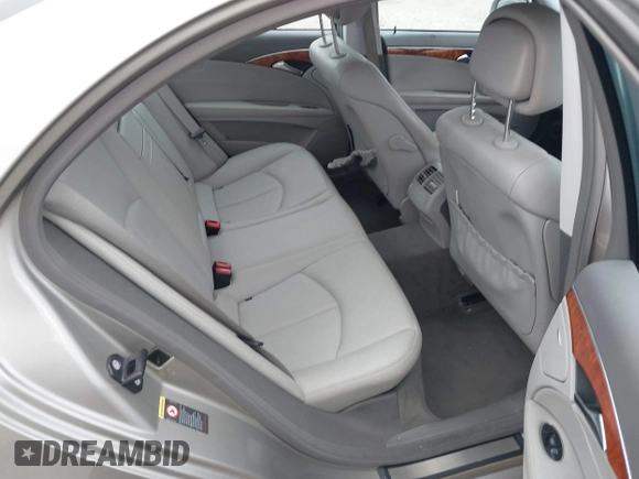 2008 Mercedes-Benz E-Class Luxury 3.5L with VIN WDBUF56X18B194957, listed as a IAAI auction lot 41606470 with 70,631 mi miles. Bid and sale history available at carsss.com. Image 8.