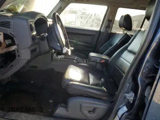 2010 Jeep Commander Sport с VIN 1J4RG4GK0AC124393, выставлен на аукционе Copart как лот 51321935 с пробегом Не указан миль и На запчасти • Non repairable. История ставок и продаж доступна на DreamBid. Изображение 7.