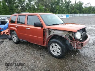 2010 Jeep Patriot Sport z VIN 1J4NF2GB8AD557735, wystawiony jako Copart lot #56532175 z przebiegiem 160 576 mil mil oraz Szkoda całkowita • Salvage title. Historia ofert i sprzedaży dostępna na DreamBid. Obrazek 4.