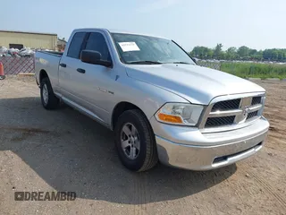 2009 Dodge 1500 SLT z VIN 1D3HB18TX9S757191, wystawiony jako IAAI lot #42522325 z przebiegiem 177 738 mil mil oraz . Historia ofert i sprzedaży dostępna na DreamBid. Obrazek 1.