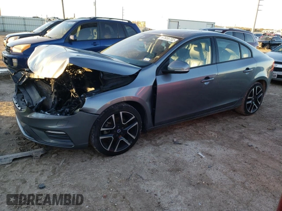 2017 Volvo S60 Dynamic with VIN YV126MFL4H2438420, listed as a Copart auction lot 67655732 with 52,163 mi miles. Bid and sale history available at carsss.com. Image 1.