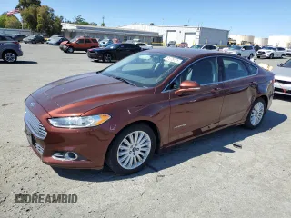 2015 Ford Fusion SE Hybrid with VIN 3FA6P0LU4FR151426, listed as a Copart auction lot 61270135 with 236,223 mi miles and Salvage title. Bid and sale history available at DreamBid. Image 1.