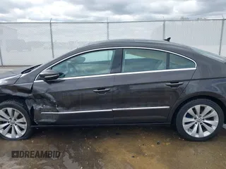 2010 Volkswagen CC Lux Plus with VIN WVWHN7AN6AE541937, listed as a IAAI auction lot 42018765 with 107,110 mi miles. Bid and sale history available at carsss.com. Image 14.