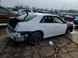 2017 Chrysler 300 S with VIN 2C3CCAGG4HH648336, listed as a Copart auction lot 43112675 with 92,120 mi miles and Clean Title. Bid and sale history available at DreamBid. Image 3.