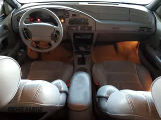 1995 Ford Taurus GL z VIN 1FALP524XSG154141, wystawiony jako Copart lot #77271544 z przebiegiem 72 118 mil mil oraz Czysty tytuł • Clean title. Historia ofert i sprzedaży dostępna na DreamBid. Obrazek 8.