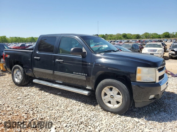 2010 Chevrolet Silverado 1500 LT with VIN 3GCRKSE36AG105400, listed as a Copart auction lot 52529415 with 237,743 mi miles and Salvage Title. Bid and sale history available at DreamBid. Image 4.