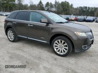 2011 Lincoln MKX z VIN 2LMDJ8JK4BBJ02626, wystawiony jako Copart lot #49161525 z przebiegiem 171 025 mil mil oraz Czysty tytuł • Clean title. Historia ofert i sprzedaży dostępna na DreamBid. Obrazek 4.