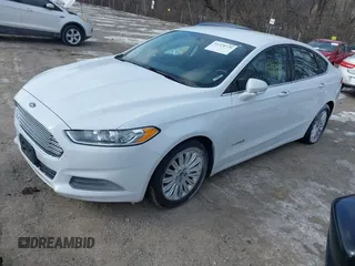 2014 Ford Fusion SE Hybrid with VIN 3FA6P0LU4ER243067, listed as a IAAI auction lot 41378720 with 129,625 mi miles. Bid and sale history available at carsss.com. Image 2.