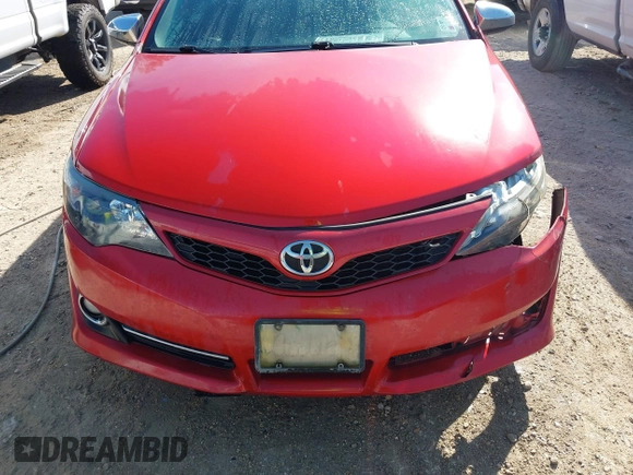 2014 Toyota Camry L with VIN 4T1BF1FK1EU817205, listed as a IAAI auction lot 41753999 with 162,984 mi miles. Bid and sale history available at carsss.com. Image 12.