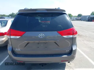 2013 Toyota Sienna XLE AAS с VIN 5TDYK3DC4DS335199, выставлен на аукционе IAAI как лот 42464627 с пробегом 163 269 миль миль и . История ставок и продаж доступна на DreamBid. Изображение 17.