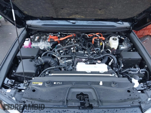 2024 Toyota Land Cruiser z VIN JTEABFAJ7RK015987, wystawiony jako IAAI lot #41168318 z przebiegiem 1662 mil mil oraz . Historia ofert i sprzedaży dostępna na DreamBid. Obrazek 10.
