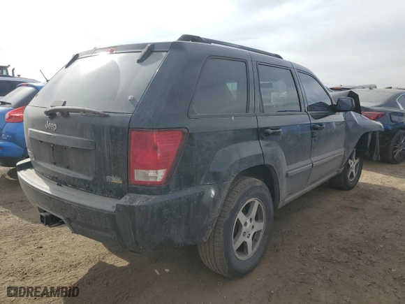 2007 Jeep Grand Cherokee Laredo with VIN 1J8HR48P67C630074, listed as a Copart auction lot 43810525 with 177,521 mi miles and Non Repairable. Bid and sale history available at carsss.com. Image 3.