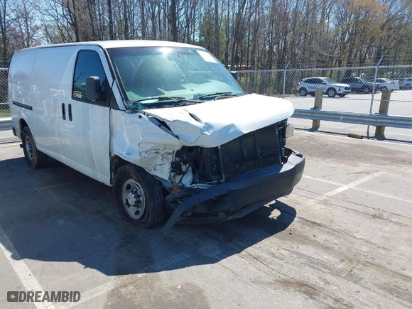 2017 Chevrolet Express Cargo Van with VIN 1GCWGAFF5H1306706, listed as a IAAI auction lot 41899788 with 121,776 mi miles. Bid and sale history available at carsss.com. Image 1.