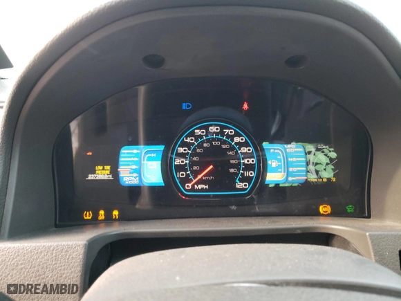 2011 Ford Fusion Hybrid with VIN 3FADP0L3XBR123946, listed as a Copart auction lot 55556934 with 237,386 mi miles and Non Repairable. Bid and sale history available at carsss.com. Image 9.
