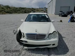 2007 Mercedes-Benz C 230 Sport with VIN WDBRF52H37F916909, listed as a Copart auction lot 52829765 with 152,660 mi miles and Salvage Title. Bid and sale history available at DreamBid. Image 10.